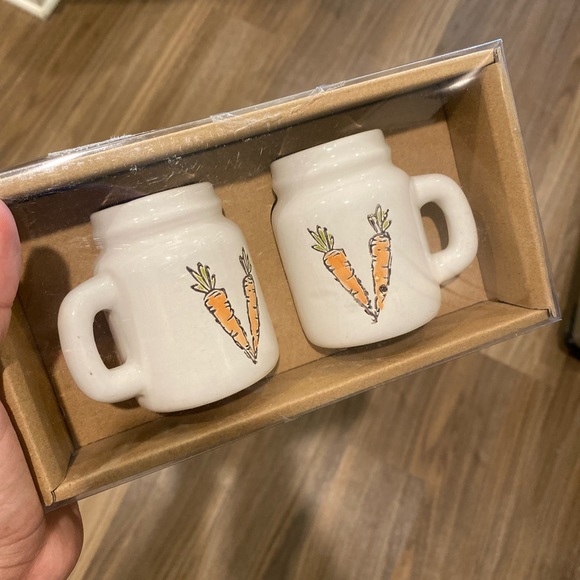 Other - Salt and Pepper Shakers